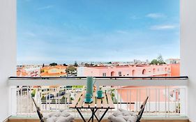 Cascais Sunny With Ocean Views